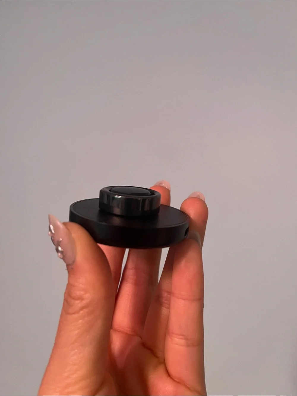 Oura Black Sensor Ring Charging Dock